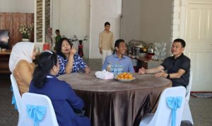 Gubernur Kep. Babel Silaturahmi Lebaran ke Kediaman Sekda Naziarto