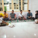 Babinsa Koramil 2303/Pulomerak, Komsos Membahas Terkait Menjaga Kerukunan