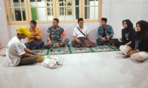 Babinsa Koramil 2303/Pulomerak, Komsos Membahas Terkait Menjaga Kerukunan