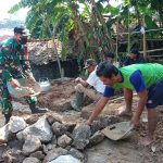 Babinsa Koramil 2307/Ciwandan, Karbak Pembangunan Drainase