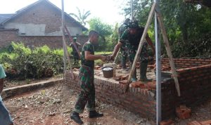 Wujud Kehadiran TNI di Tengah Kesulitan Rakyat, Satgas TMMD Kodim 0623/Cilegon Renovasi 2 Unit Rutilahu