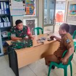 Babinsa Koramil 2302/Bojonegara, Komsos Gotong Royong Pembersihan Kampung