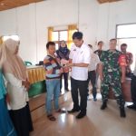 Agus Sarwoko Salurkan BLT DD Tahap Pertama pada 31 KPM