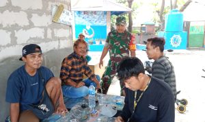 Babinsa Koramil 2303/Pulomerak, Komsos Membahas Terkait Mengaktifkan Siskamling