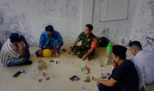 Babinsa Koramil 2302/Bojonegara, Komsos Gotong Royong Pembersihan Grenase