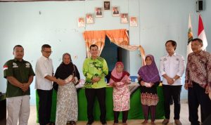 Agus Supendi Salurkan BLT DD 2023 Tahap I pada 27 KPM