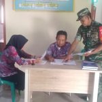 Babinsa Koramil 2306/Mancak, Puan Ter Pendataan Warga Penerima PKH