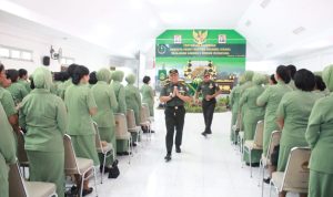 Bersilaturahim dengan Persit KCK Cabang X Rindam PD Udayana, Kolonel inf Wirawan Eko Beri Motivasi dan Pencerahan  