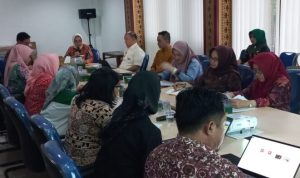 Riana Sari Arinal Dekranasda Lampung Pimpin Rapat Persiapan Pelaksanaan Lampung Craft 2023