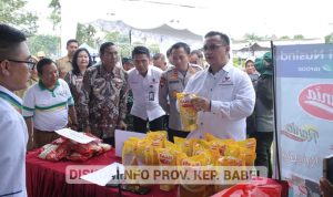 Gerakan Pangan Murah di Taman UMKM Laris Diserbu Ibu-Ibu