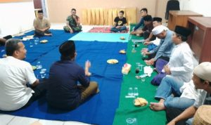 Babinsa Koramil 2303/Pulomerak, Komsos Membahas Rencana Hari Raya Idul Adha