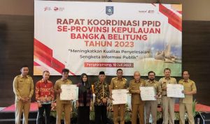 PPID Utama Kota Pangkalpinang Tandatangani Komitmen Bersama se Provinsi Babel untuk Keterbukaan Informasi Publik