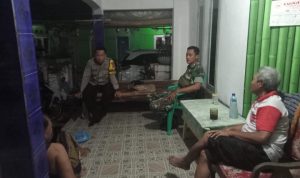 Babinsa Koramil 2304/Anyar, Komsos Membahas Tentang Penggunaan Bios 44