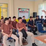 Babinsa Koramil 2303/Pulomerak, Karbak Memberikan Materi Bela Negara