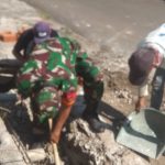 Babinsa Koramil 2301/Cilegon, Karbak Giat Pembuatan Parit