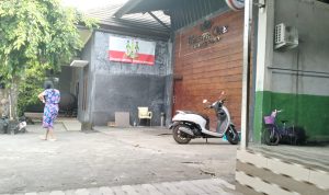 Mengintip Genitnya LC hingga Nego Open BO dalam Keremangan Family Karaoke Milik Karsono