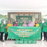 Persit KCK Cab XLIX Dim 0623/Cilegon melaksanakan Olahraga Bersama dan Jumat Berkah