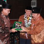 Peduli Wredatama, Amran Mahmud Dianugerahi Satya Lancana Madya Dari Pengurus Besar PWRI