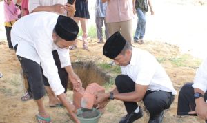 Bersama Para Tokoh-tokoh, Pj Gubernur Melakukan Peletakan Batu Pertama Pembangunan Masjid Ar Rohim