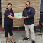 Ketua PWI Babel Serahkan Sertifikat UKW Angkatan IX