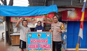 Bhabinkamtibmas Jajaran Polres Metro Sosialisasi Saber Pungli ke Masyarakat
