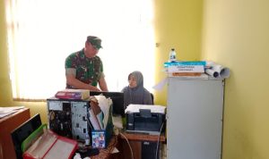 Babinsa Koramil 2303/Pulomerak, Puan Ter Pengecekan dan Pendataan Administrasi Penduduk