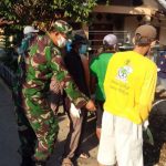 Babinsa Koramil 2301/Cilegon, Karbak Giat Pembuatan Drainase