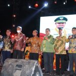 Diterima Amran Mahmud, Pemkab Wajo Raih Penghargaan Top 30 KIPP Sulsel Tahun 2023