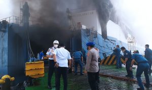 Ditpolairud Polda Banten Respon Cepat Terkait Kebakaran KMP Mutiara Berkah I