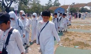 Ribuan Anak-anak Mengikuti Tata Cara Pelaksanaan Ibadah Haji atau Manasik Haji Yang Setiap Tahun kita laksanakan