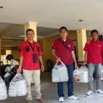 HUT ke-1, DPC PWDPI Kota Metro Bagi Nasi Kotak Warga Rusunawa