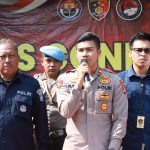 Kapolsek Bojonegara IPTU Putu Ari Sanjaya Putra Gelar Press Conference Mengamankan 18 Remaja Hendak Tawuran