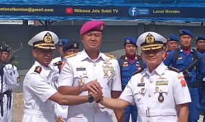 Serah Jabatan Penuh Khidmat dari Kolonel Laut (P) Dedi Komarudin kepada Kolonel Laut (P) Nopriadi
