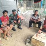 Babinsa Koramil 2302/Bojonegara, Komsos Pembersihan Kolam Masjid