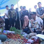Sidak Pasar, Pj. Bupati Takalar Harga Bahan Pangan Relatif Stabil 