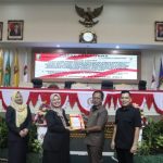 Mingrum Gumay Pimpin Rapat Paripurna DPRD Provinsi Lampung Dihadiri Chusnunia