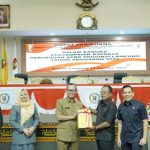 Penyampaian Raperda Perubahan APBD Provinsi Lampung 2023 pada Paripurna DPRD Dihadiri Fahrizal Darminto