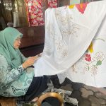 TP PKK Takalar belajar Batik di Rumah Batik Lembang 