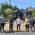 Pastikan Aman dan Damai, Babinsa Kodim 0429/Lamtim Kawal Tahapan Pilkades Serentak