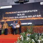 Diterima Wakil Bupati, Pemkab Wajo Terima Penghargaan Proklim Kategori Utama 2023 dari KLHK