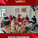 PWDPI Rapat Bentuk Koperasi, Mengubah Sampah Plastik Menjadi Bahan Bakar Minyak, Pupuk Serta Obat-obatan Organik