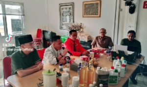 PWDPI Rapat Bentuk Koperasi, Mengubah Sampah Plastik Menjadi Bahan Bakar Minyak, Pupuk Serta Obat-obatan Organik