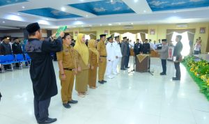 H. Iksan Iskandar Lantik Pejabat Pimpinan Tinggi Pratama dan Pengambilan Sumpah Jabatan