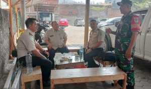 Babinsa Koramil 2303/Pulomerak, Komsos Membahas Tentang Transportasi