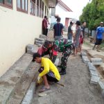 Babinsa Koramil 2301/Cilegon, Karbak Pemasangan Batu Konblok