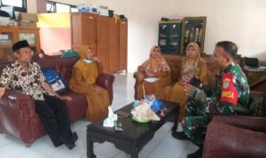 Babinsa Koramil 2304/Anyar, Komsos Membahas Tentang Situasi