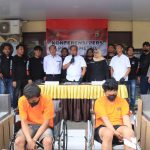 Polres Metro Gelar Konferensi Pers Keberhasilan Tekab 308 Ungkap Curas di Bank Syariah Metro Madani