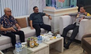 Silaturahmi dengan Kapolda Babel, Iwan Piliang Bahas Pengembangan KIS