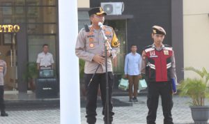 Apel Jam Pimpinan: Kapolres Metro Berikan Arahan Dan Penekan Kepada Anggota