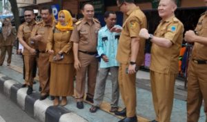 Awal Masuk Kerja PJ Bupati Lahat Mengunjugi Pasar Lematang Lahat Bersama Sejumlah OPD 